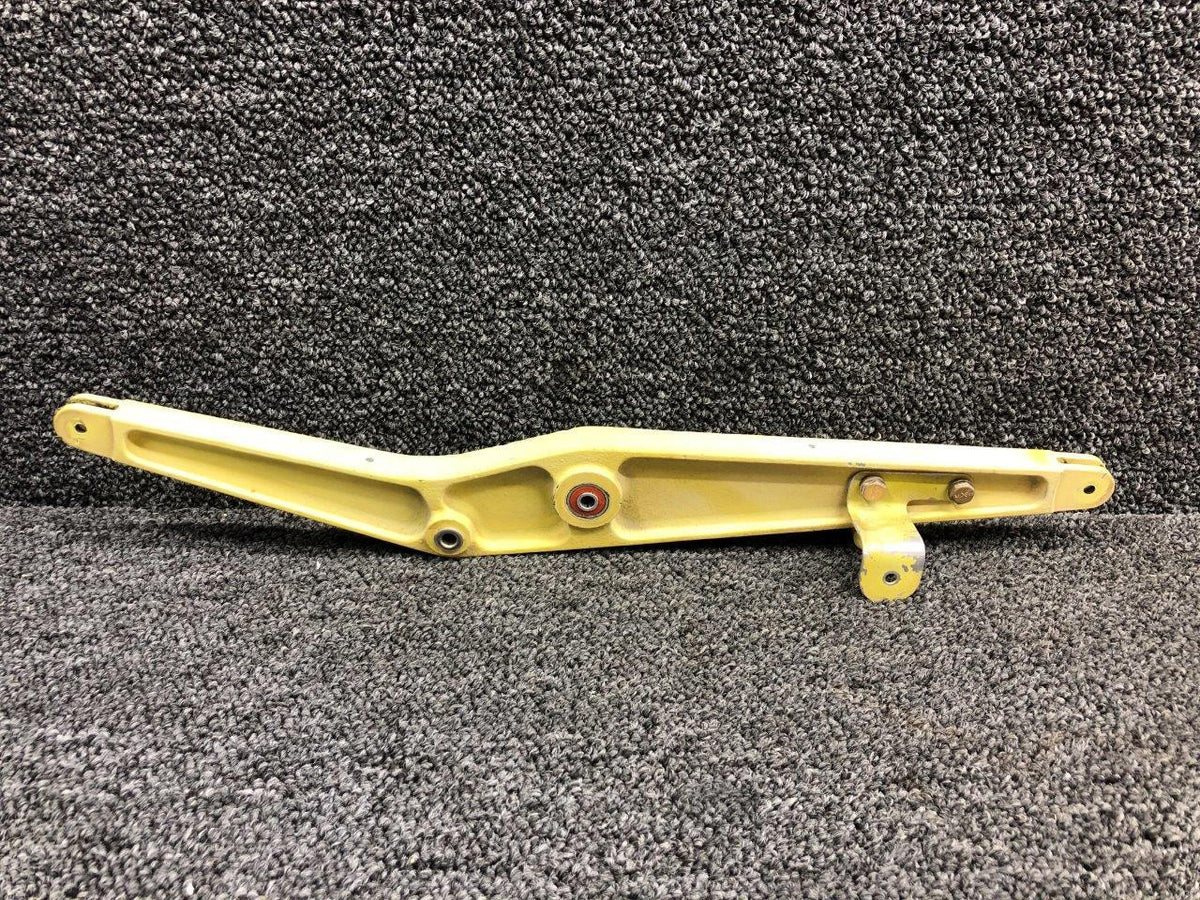 Beechcraft Parts 95-524011-1 USE 002-524024-31 Beechcraft E-55 AFT Elevator Bellcrank Assembly