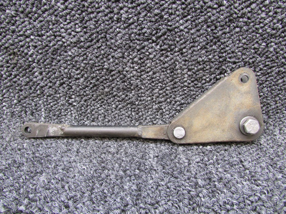 2067006-1, 2067010-1 Cessna 177RG Nose Gear Steering Bellcrank has Rod