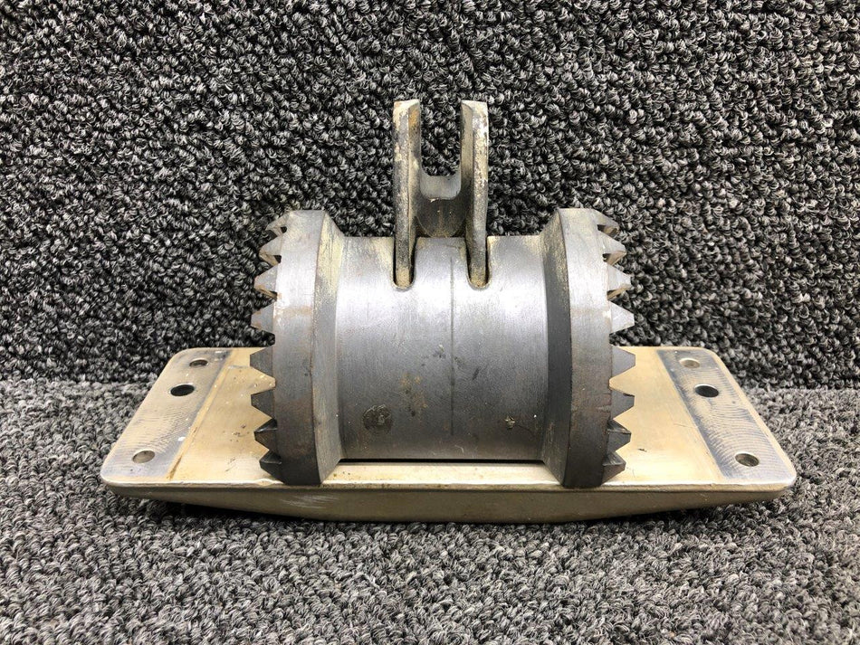 2081002-4, 2081001-10 Cessna 177RG Main Gear Bevel Support with Gear and Arm
