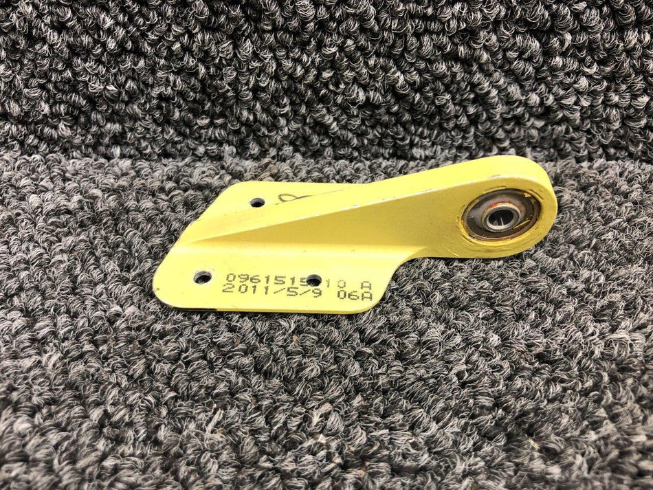 Cessna Aircraft Parts 0961515-10 Cessna 162 Control Yoke Support Bracket RH
