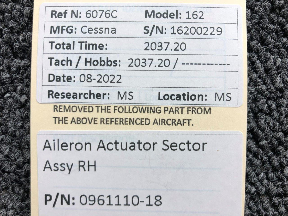 Cessna Aircraft Parts 0961110-18 Cessna 162 Aileron Actuator Sector Assembly RH