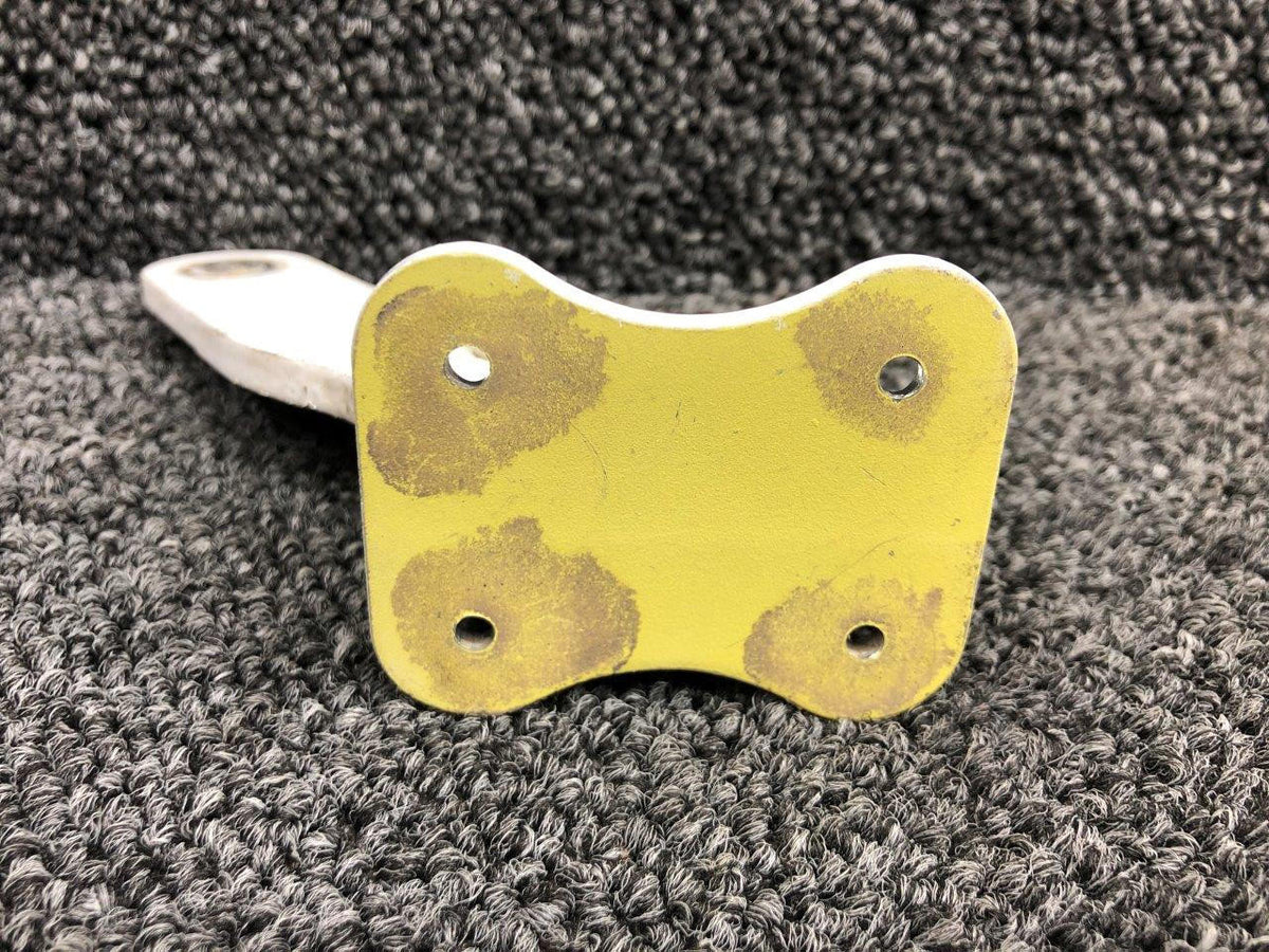 Cessna Aircraft Parts 0922220-9 Cessna 162 Inboard Flap Bracket Assembly LH / RH