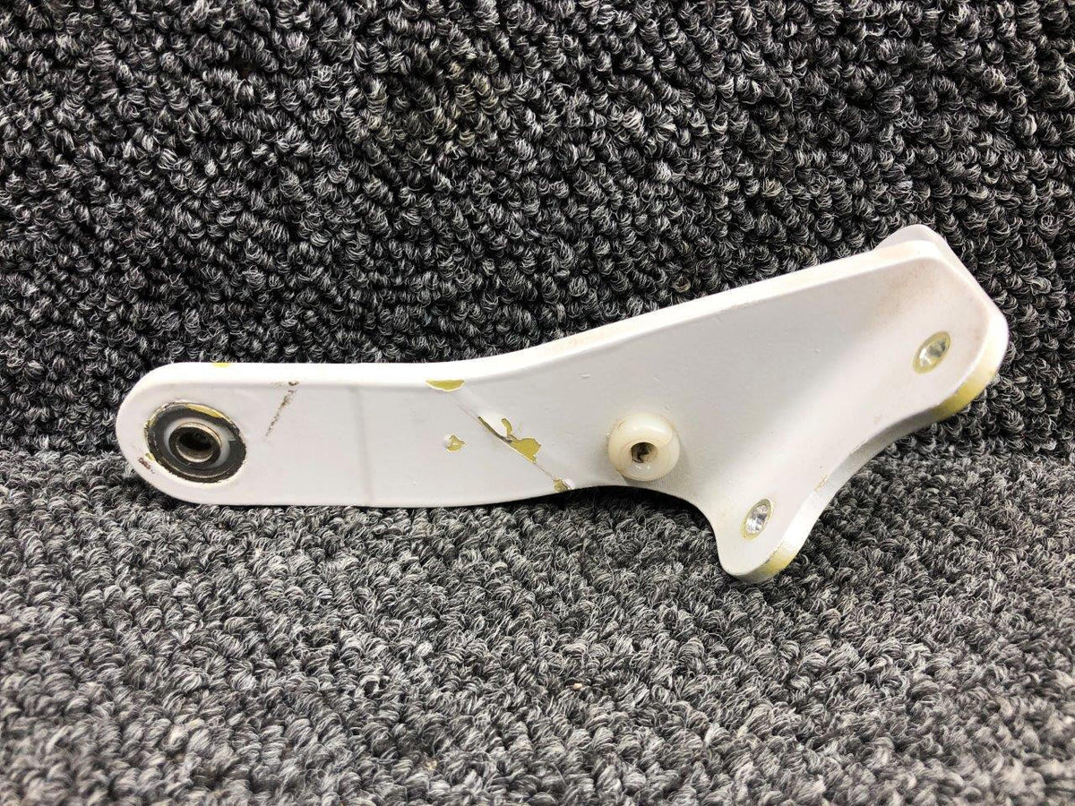 Cessna Aircraft Parts 0922220-48 Cessna 162 Outboard Flap Bracket Assembly LH / RH