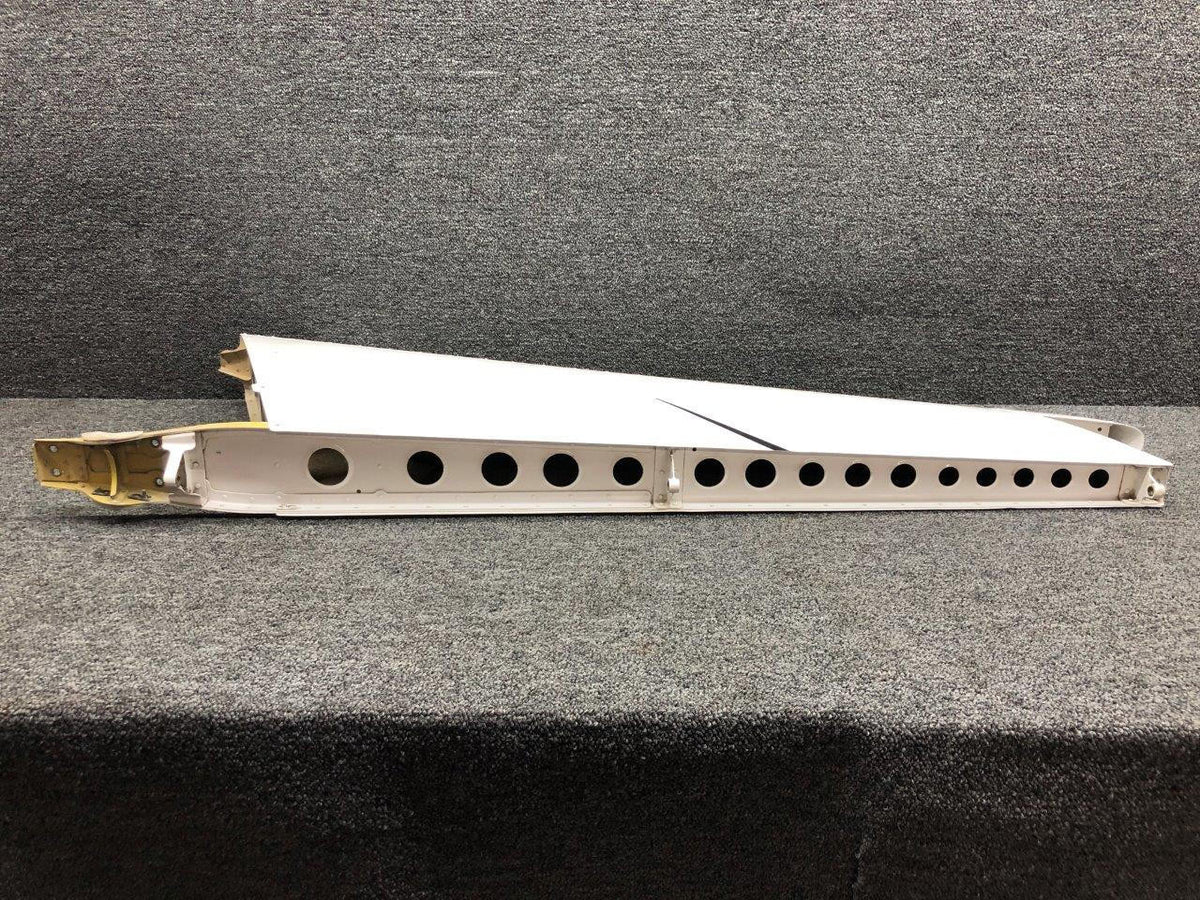Cessna Aircraft Parts 0931100-3 Cessna 162 Vertical Fin Assembly