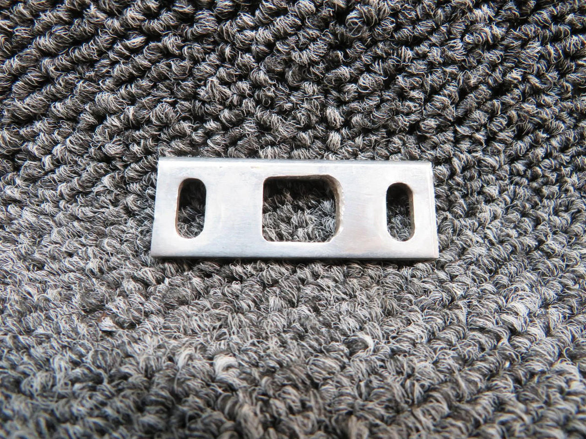 Cessna Aircraft Parts 0811088-1 Cessna 310R Striker Plate Assembly Cargo