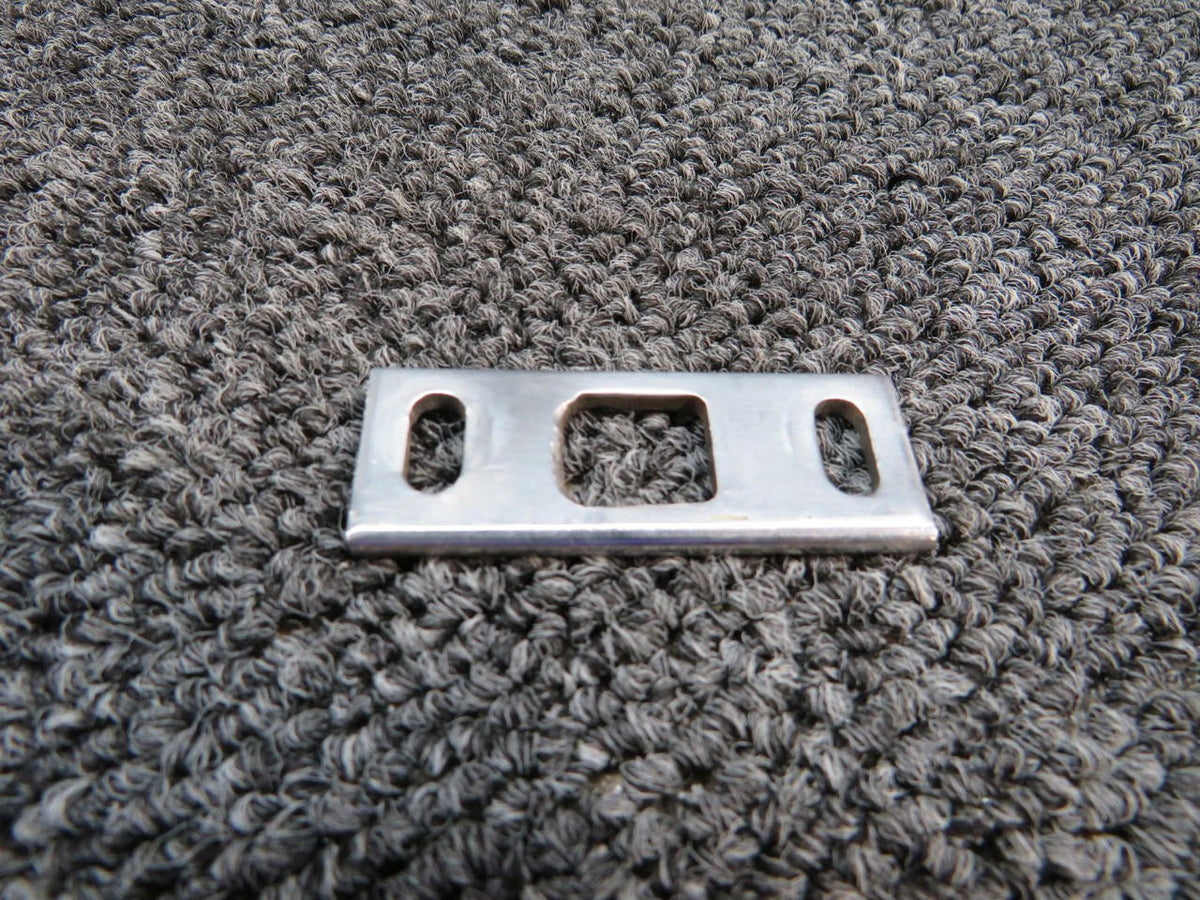 Cessna Aircraft Parts 0811088-1 Cessna 310R Striker Plate Assembly Cargo