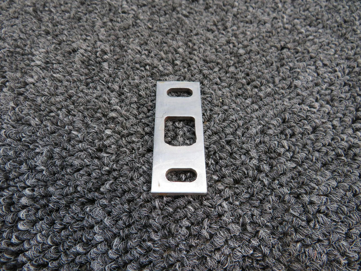 Cessna Aircraft Parts 0811088-1 Cessna 310R Striker Plate Assembly Cargo