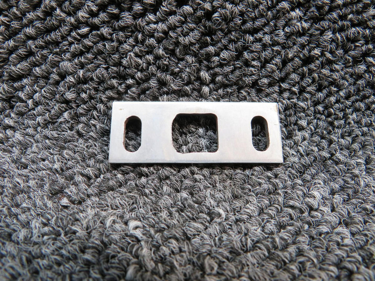 Cessna Aircraft Parts 0811088-1 Cessna 310R Striker Plate Assembly Cargo