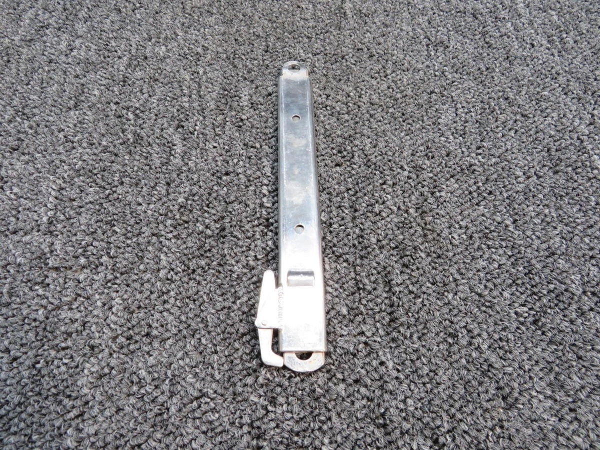 Cessna Aircraft Parts 5211183-2 USE 5211185-2 Cessna 421B Baggage Door Stop Assembly Forward