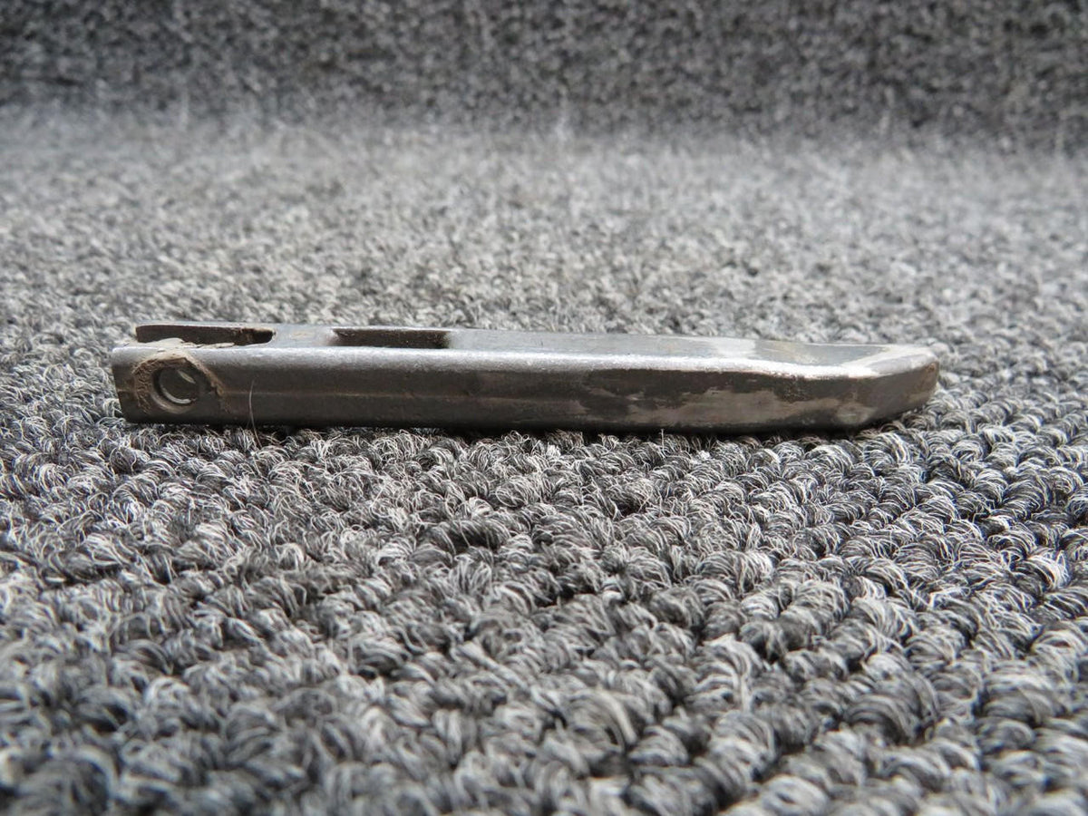 Cessna Aircraft Parts 2117231-2 Cessna P210N Cabin Door Latch Pin