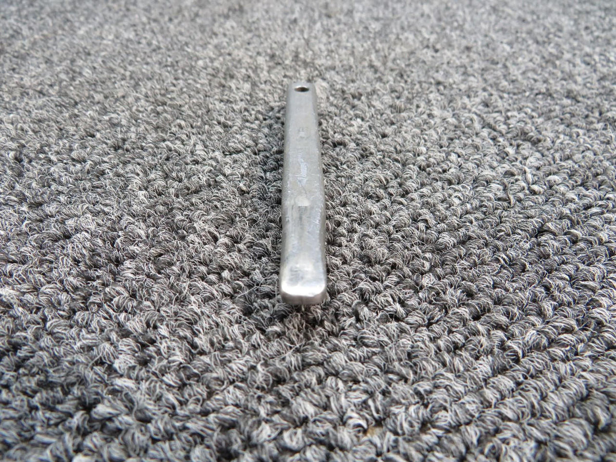 Cessna Aircraft Parts 2117231-2 Cessna P210N Cabin Door Latch Pin