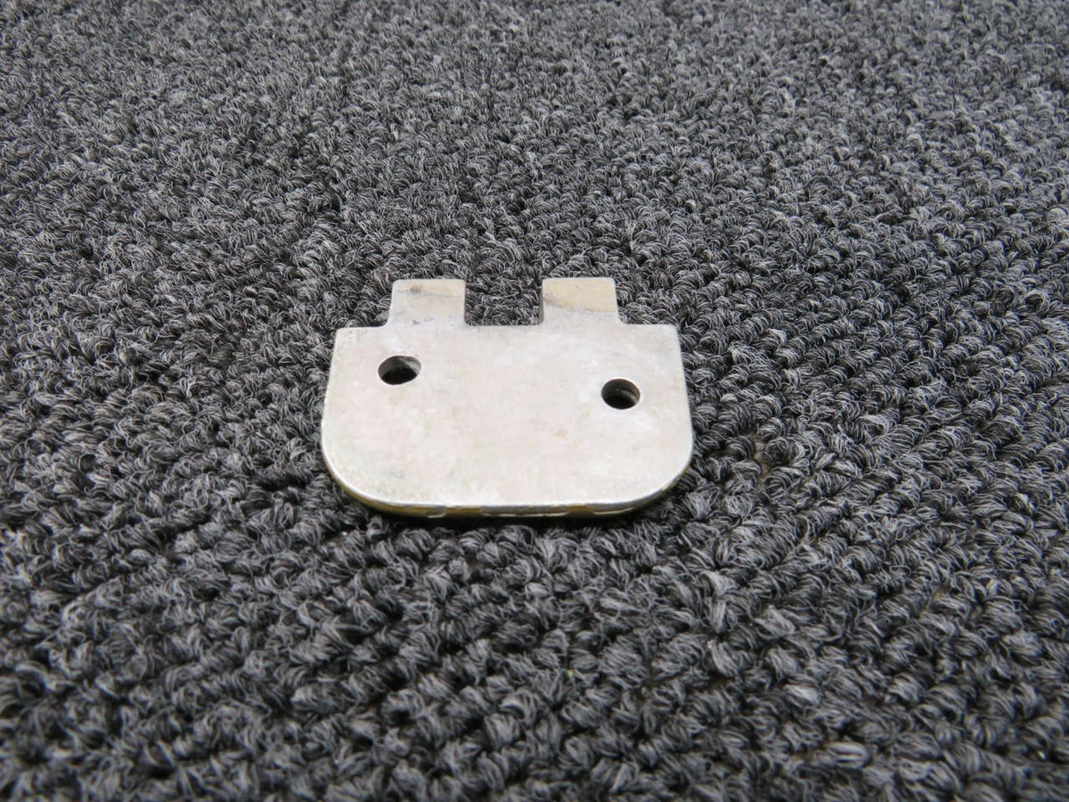 Cessna Aircraft Parts 0711037-18 USE 0711037-11 Cessna 210 Lower Stationary Hinge RH