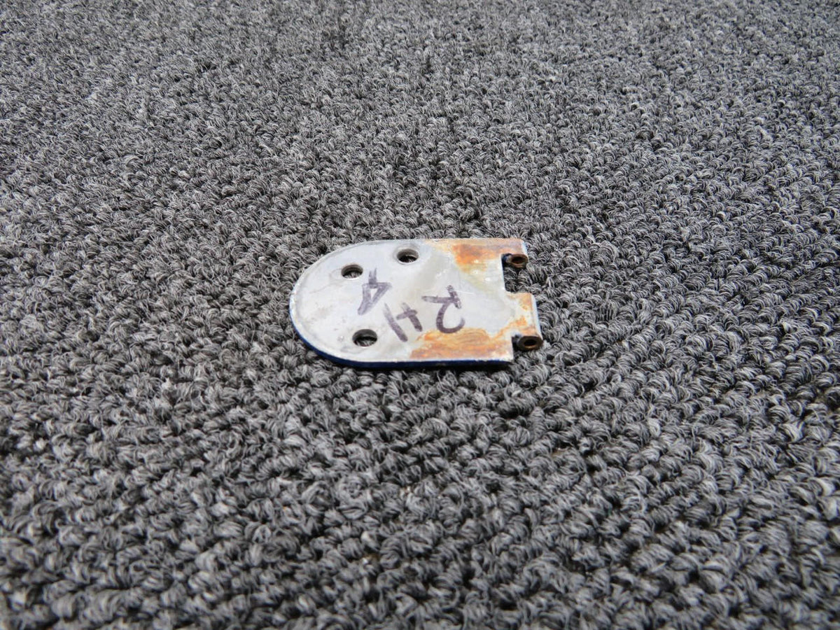 0511237-2 Cessna 172N Upper Hinge Half Assembly Outboard RH BAS Part Sales | Airplane Parts