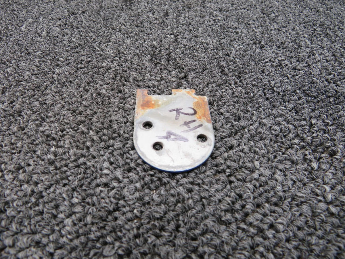 Cessna Aircraft Parts 0511237-2 Cessna 172N Upper Hinge Half Assembly Outboard RH