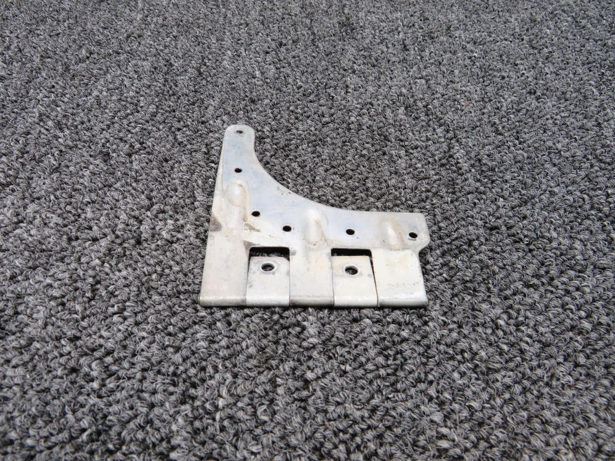 Cessna Aircraft Parts 0411602-2 Cessna 150B Cabin Door Upper Hinge RH
