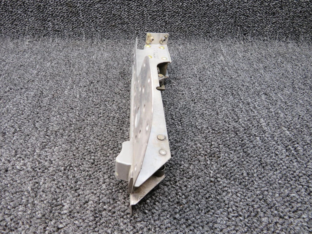 Cessna Aircraft Parts H966-1 Cessna 310R Nacelle Baggage Door Latch Assembly