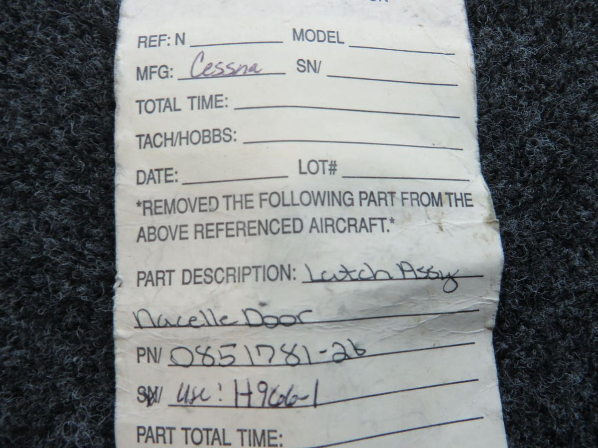 Cessna Aircraft Parts 0851781-26 USE H966-1 Cessna Nacelle Baggage Door Latch Assembly
