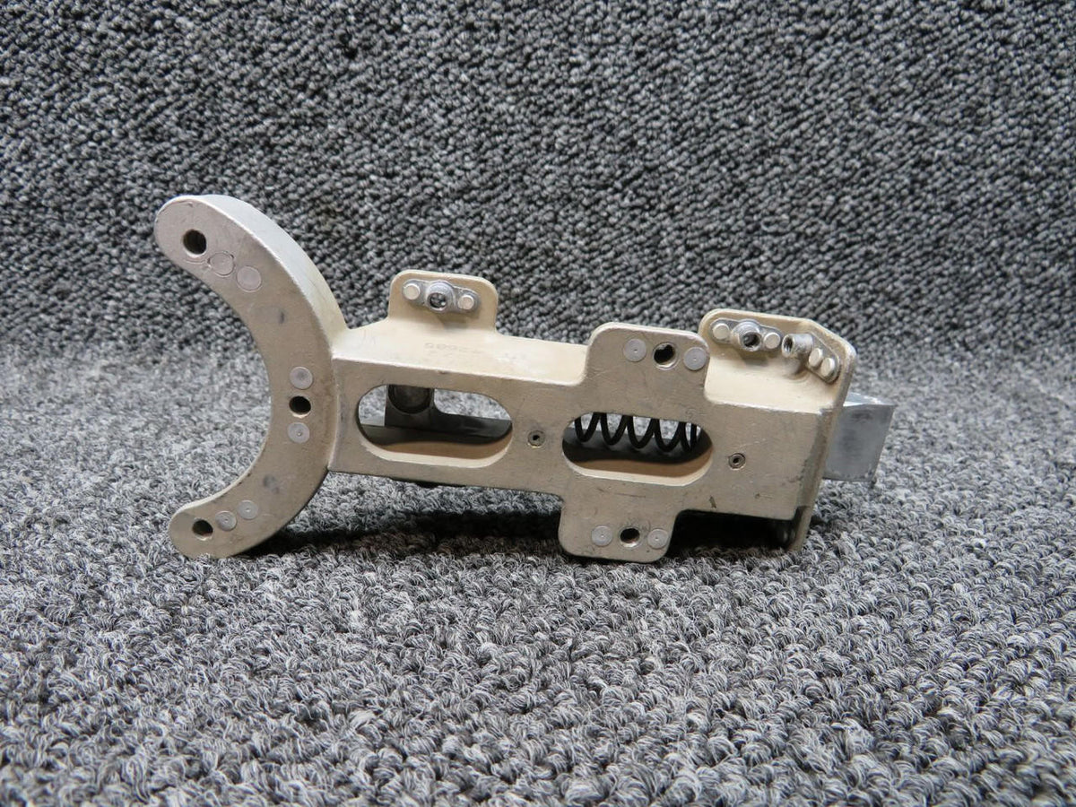 Cessna Aircraft Parts 0811529-8 Cessna 310R Cabin Door Latch Lower