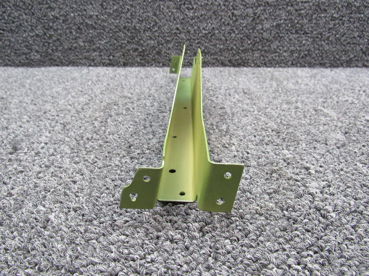 Cessna Aircraft Parts 1212427-1 USE 1212427-2 Cessna P210N Pulley Bracket ZINC CHROMATED