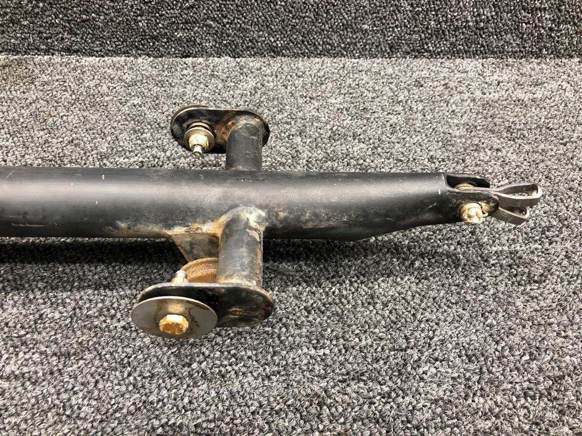 Piper Aircraft Parts 62019-003 ALT 62703-033 Piper PA28-151 Tee-Bar Control Column Assembly