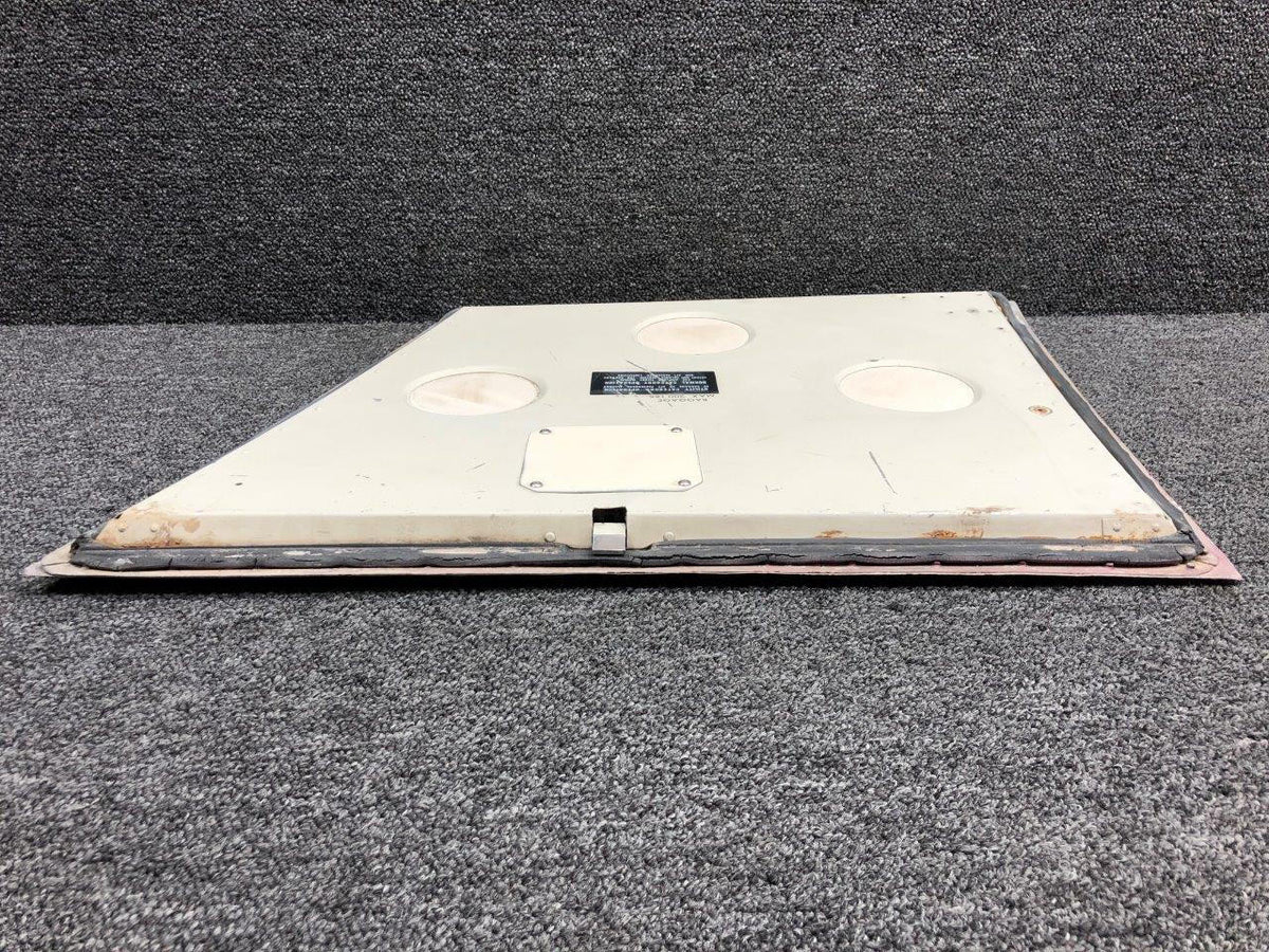 Piper Aircraft Parts 66793-018 USE 66793-800 Piper PA28-151 Baggage Door Assembly Minus Lock