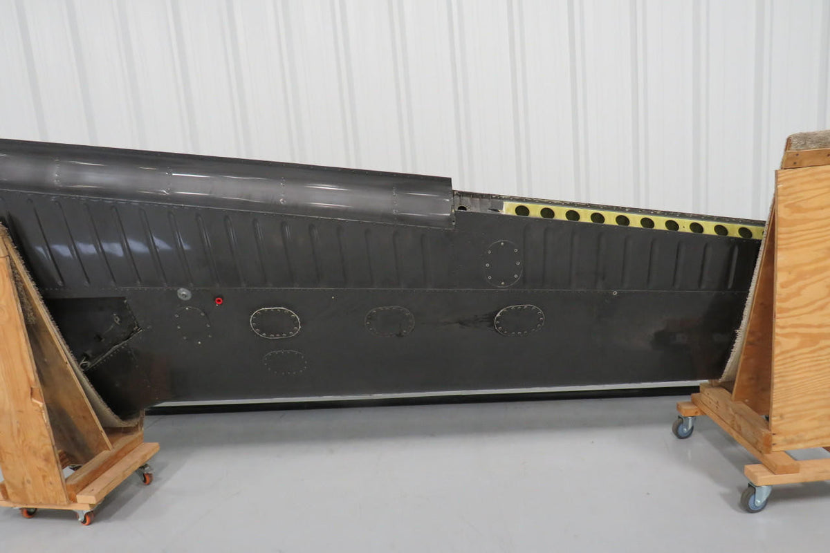 Rockwell Aviation Airplane Parts Spar P/N 42002-2 42000-2 Rockwell 112A RH Wing Assembly