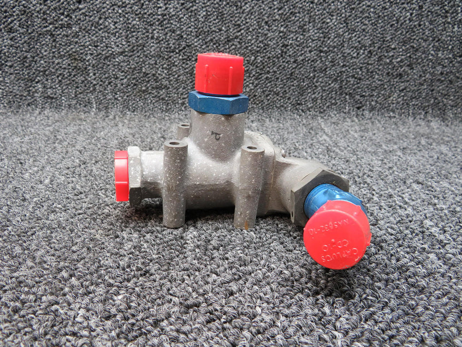 BF Goodrich 3D1549-02A-1 ALT 756-501 Piper PA23-250 BF Goodrich De-Ice Shuttle Valve LH