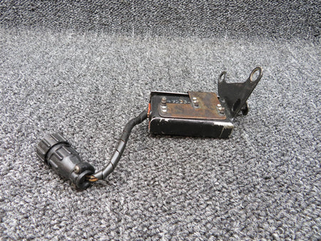 Piper Aircraft Parts 49533-002 / 487-925 Piper PA-31T Propeller De-Ice Bracket and Switch Volts 28