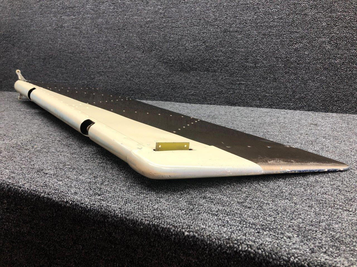 Piper Aircraft Parts 24724-002 Piper PA24-260 Rudder Assembly