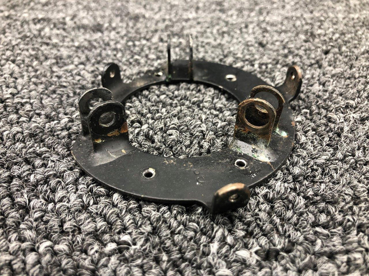 Piper Aircraft Parts 21471-000 Piper PA24-260 Control Shaft Roller Bracket Assembly