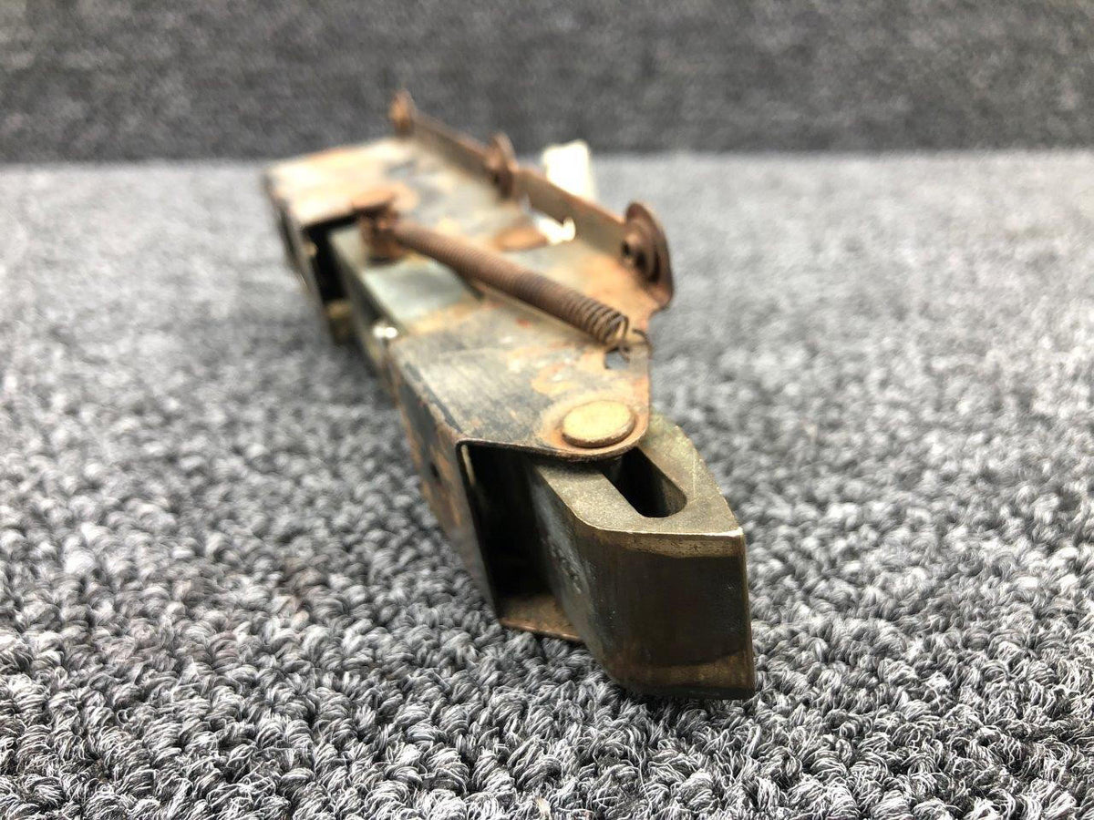 Piper Aircraft Parts 22840-002 Piper PA24-260 Door Latch Assembly