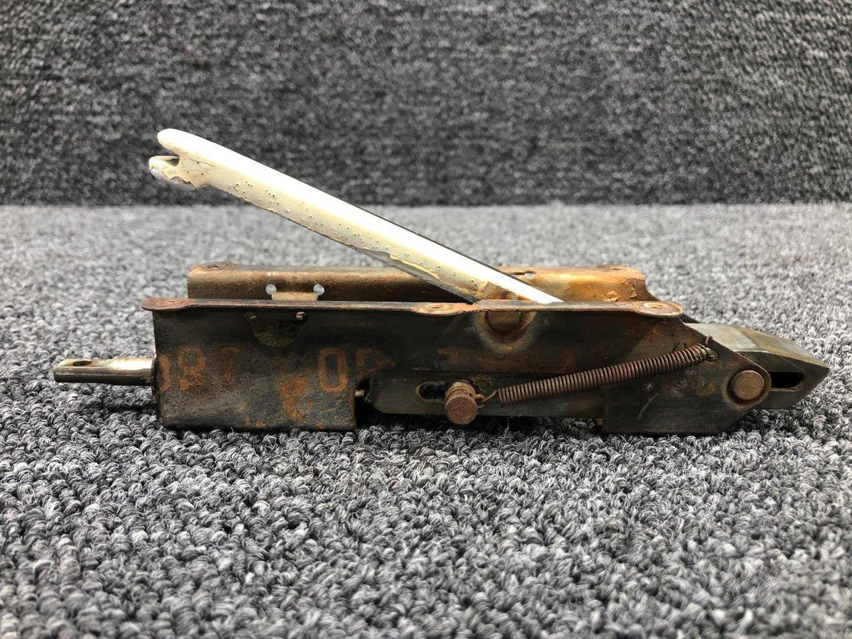 Piper Aircraft Parts 22840-002 Piper PA24-260 Door Latch Assembly