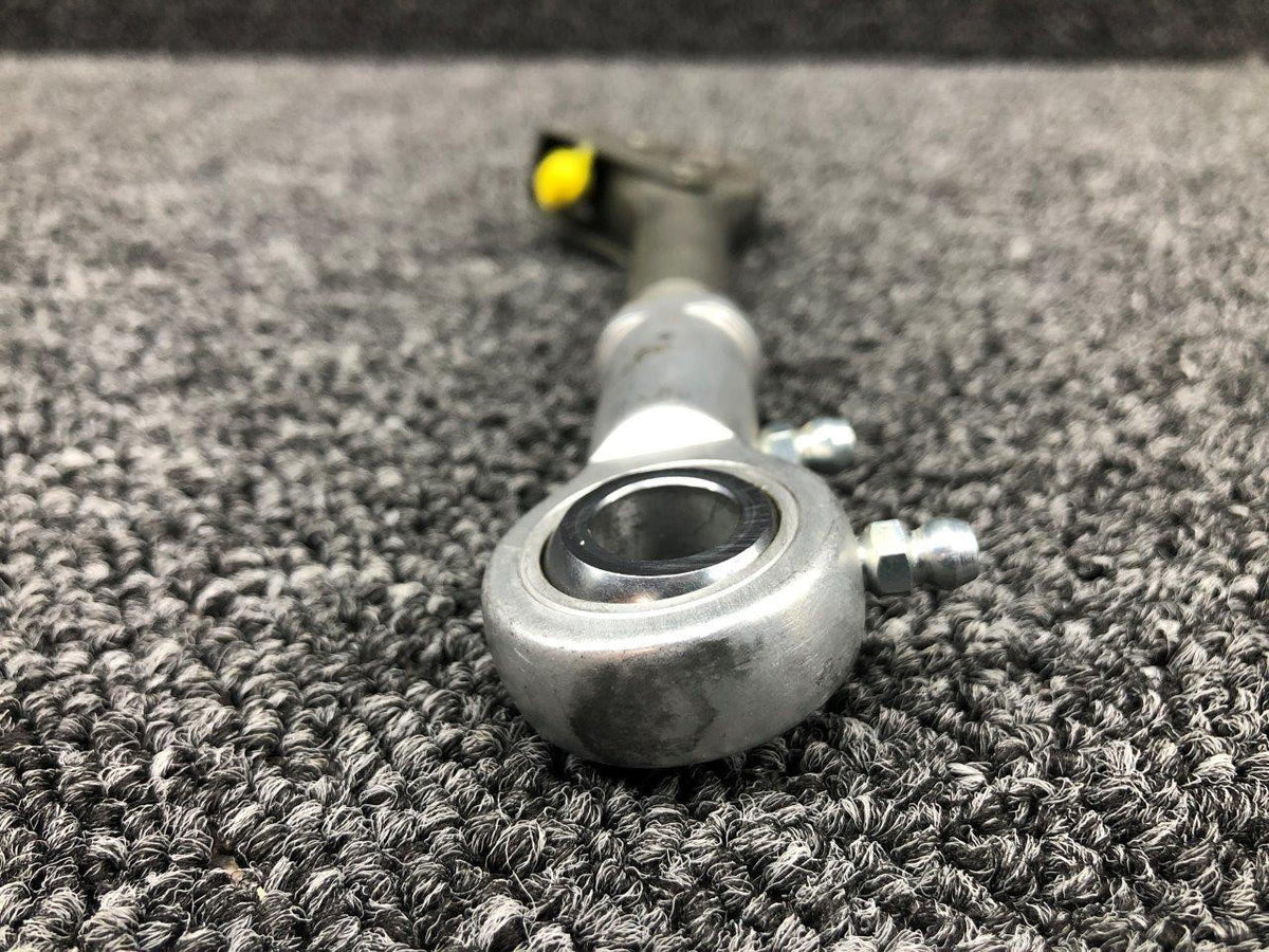 Piper Aircraft Parts 24911-000 Piper PA24-260 Lower Main Gear Brace Link Assembly