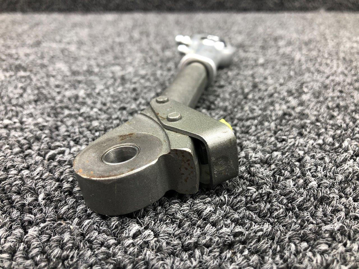 Piper Aircraft Parts 24911-000 Piper PA24-260 Lower Main Gear Brace Link Assembly