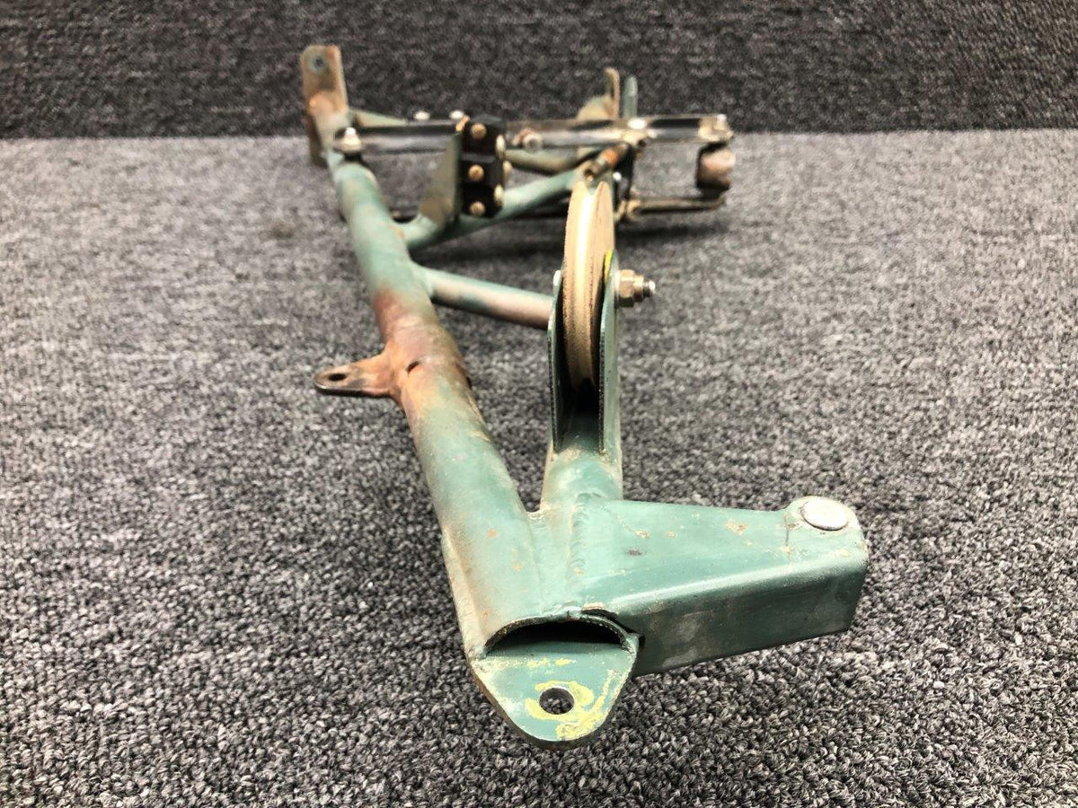 Piper Aircraft Parts 24590-011 Piper PA24-260 Center Wing Main Spar Support Assembly
