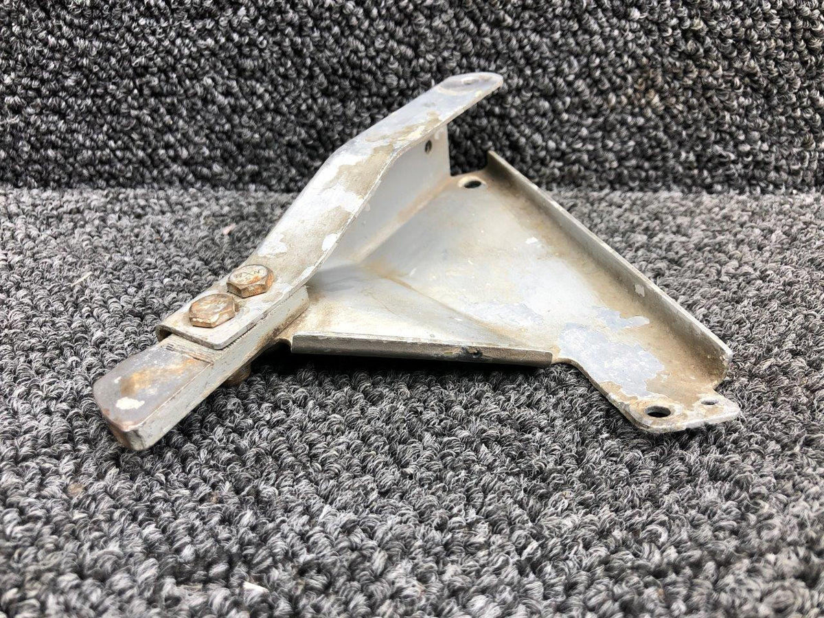 Beechcraft Parts 35-815077-1 USE 35-815077-9 Beechcraft 35 Main Gear Uplock Assembly RH