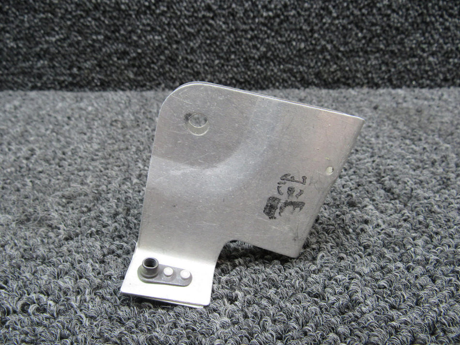 Cessna Aircraft Parts 0760105-2 USE 0760105-6 Cessna 182 Aileron Bracket RH NEW OLD STOCK SA