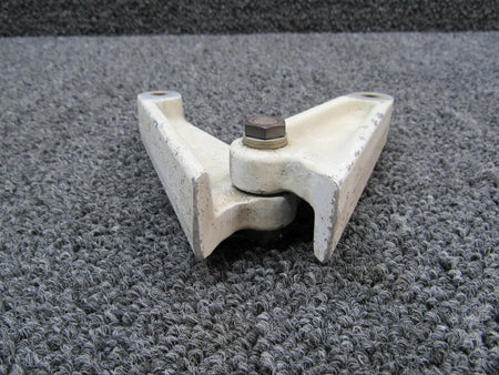 Piper Aircraft Parts 77780-004 CAST 77780-4 Piper Nose Gear Torque Link Set Upper / Lower SA