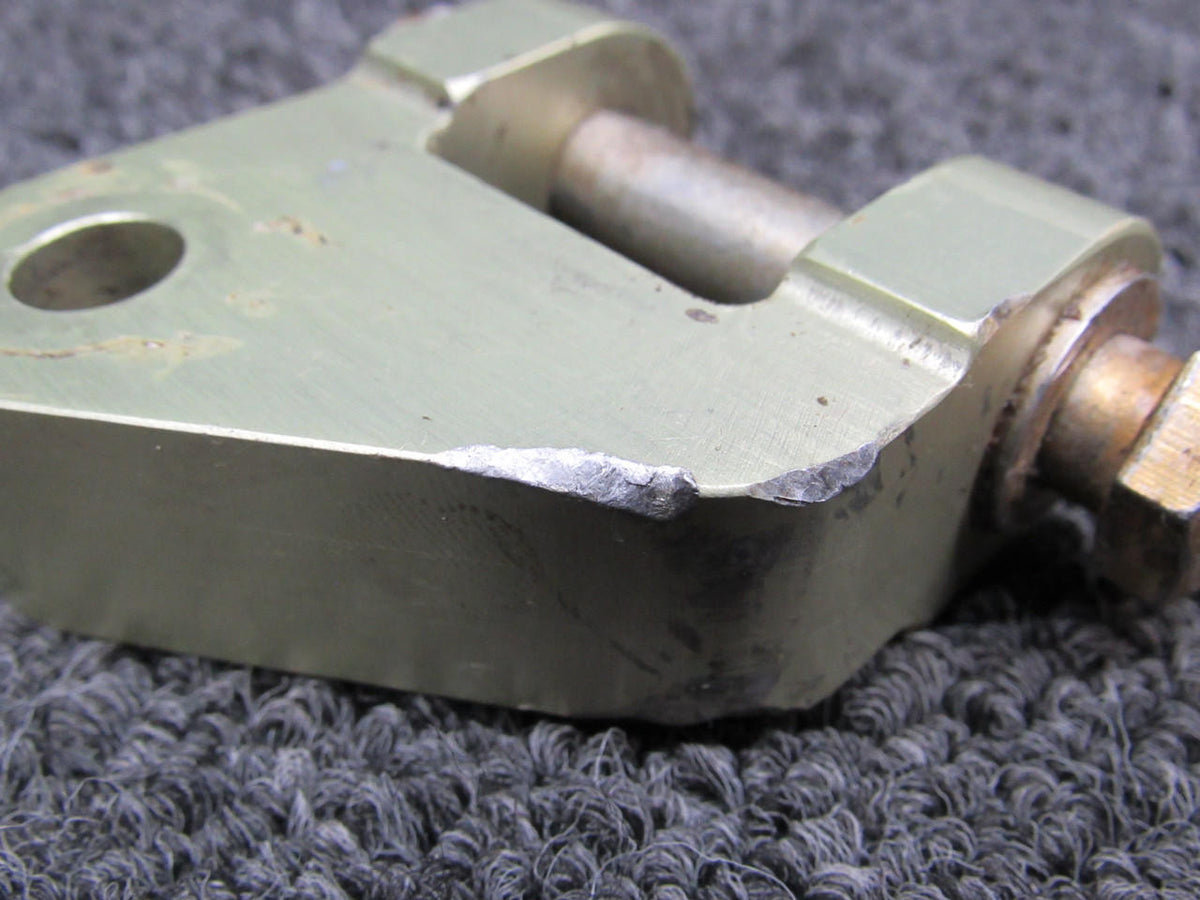 wipline 30A02204-017 Wipline Floats 3000 Series Fitting Lower Forward SA