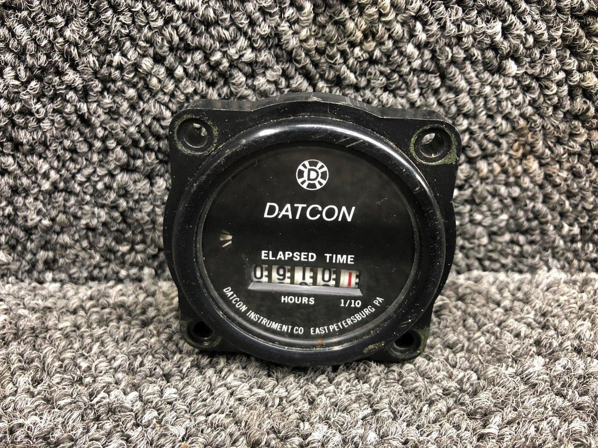 Datcon 773E Datcon Hour Meter Indicator Hours 910.10 Volts 4-50