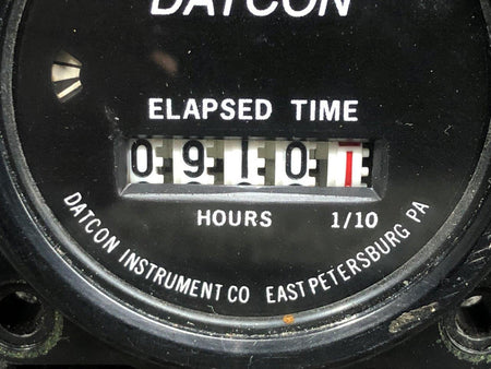 Datcon 773E Datcon Hour Meter Indicator Hours 910.10 Volts 4-50