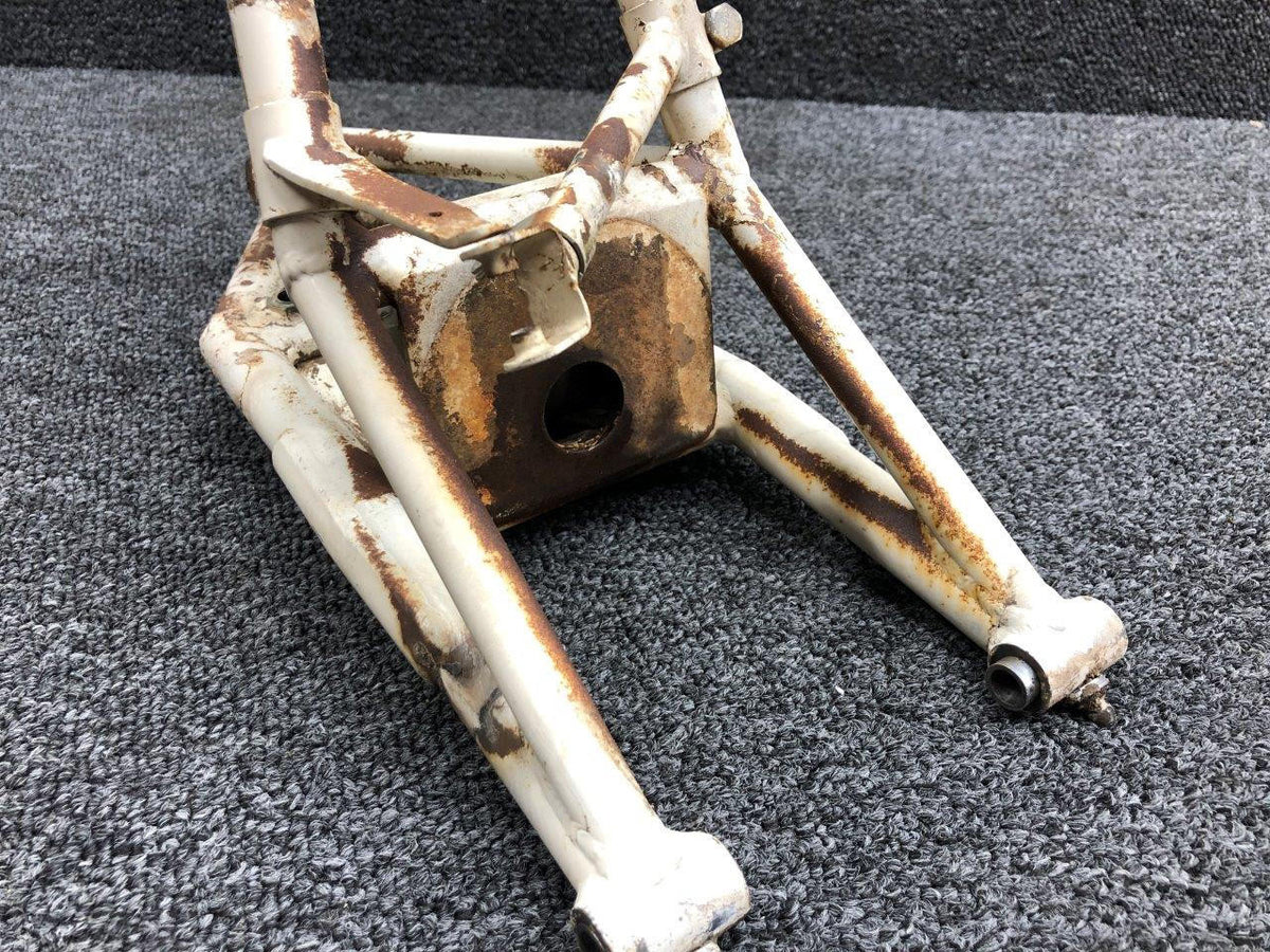 Mooney Aircraft Parts and Accessories 5071-1 USE 520001-1 Mooney M20E Upper Main Gear Leg LH Corroded