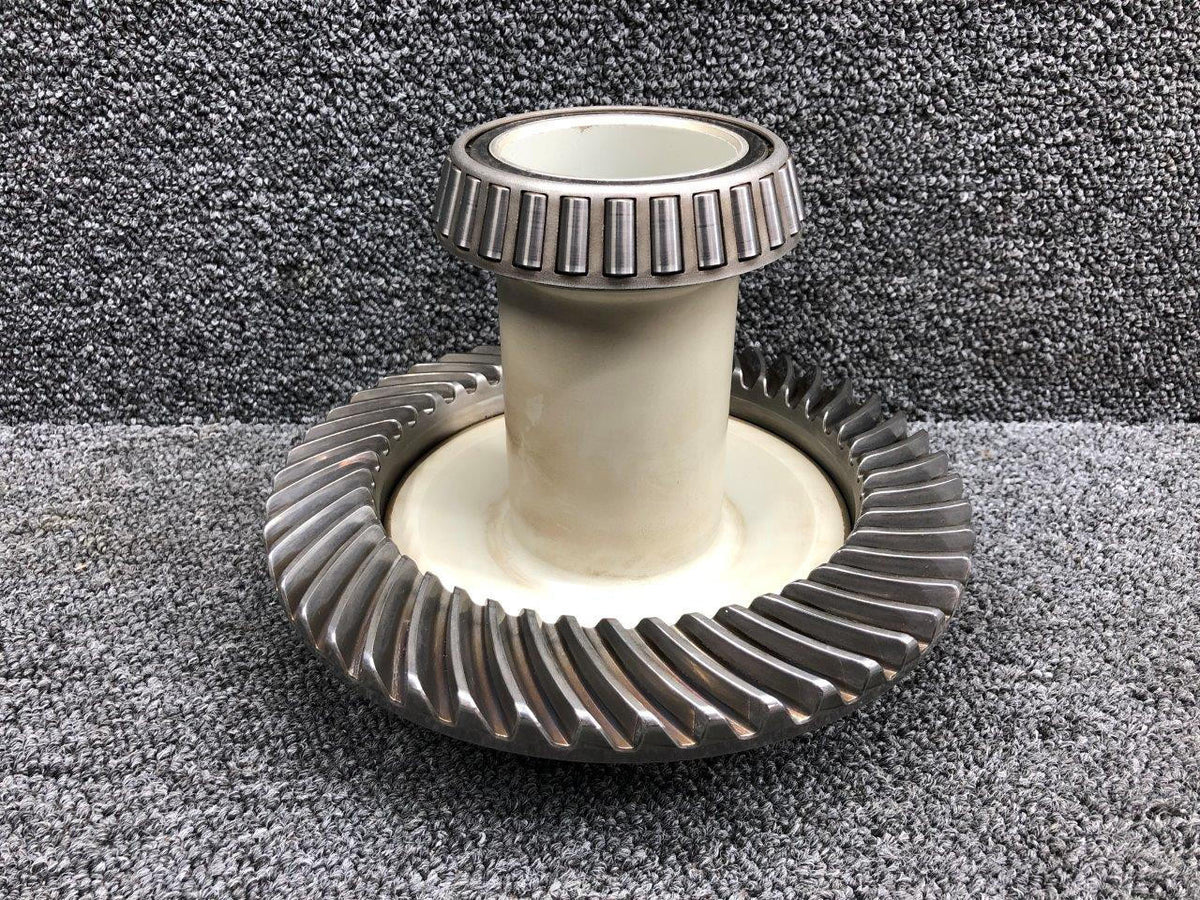 Robinson Helicopter and Airplane Parts A146-2 / A268-1 Robinson R22 Main Rotor Lower Gear Set W/ Support