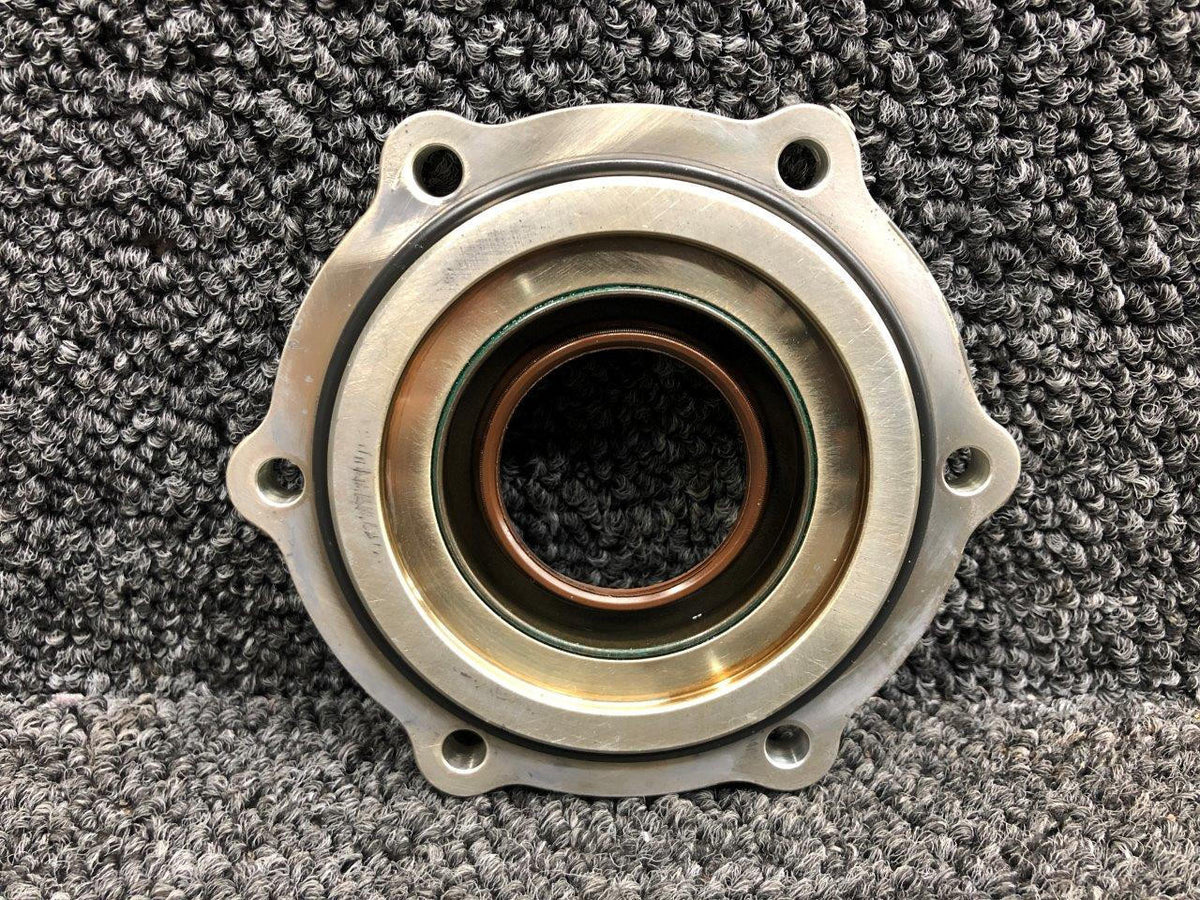 Robinson Helicopter and Airplane Parts A270-1 Robinson R22 Main Rotor Gearbox End Cover