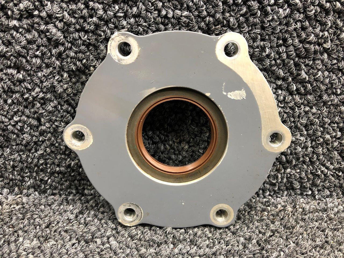 Robinson Helicopter and Airplane Parts A270-1 Robinson R22 Main Rotor Gearbox End Cover