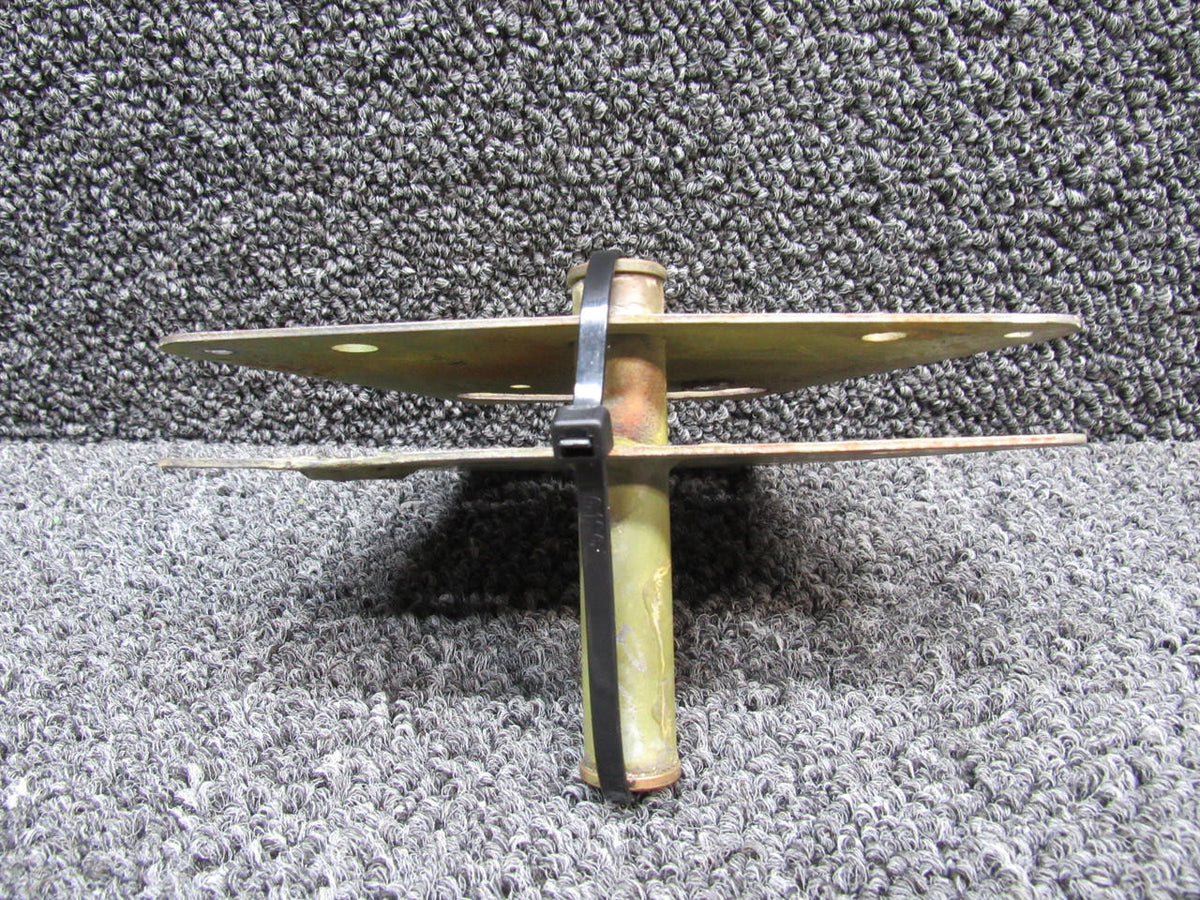Aero Commander 35012 Aero Commander 100-180 Flap and Aileron Bellcrank LH / RH