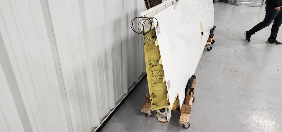 Cessna Aircraft Parts 0922200-4 Cessna 162 Wing Structure Assembly RH