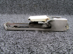 68188-000 Piper PA28-160 Cabin Door Latch Assembly (Colored)