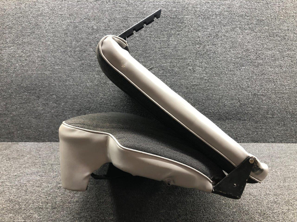 Cessna Aircraft Parts 0500104-9 / 0500104-10 Cessna 172 AFT Bench Seat Assembly