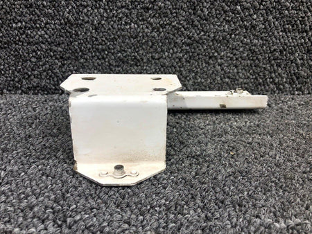 Cessna Aircraft Parts Cessna 175 Main Gear Wheel Pant Mounting Plate RH